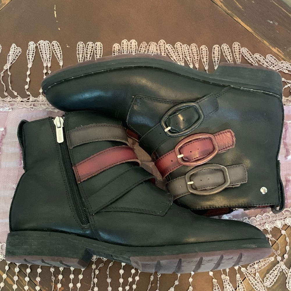 Pikolinos Caravaca Buckle Leather Ankle Boots - Picture 5 of 16